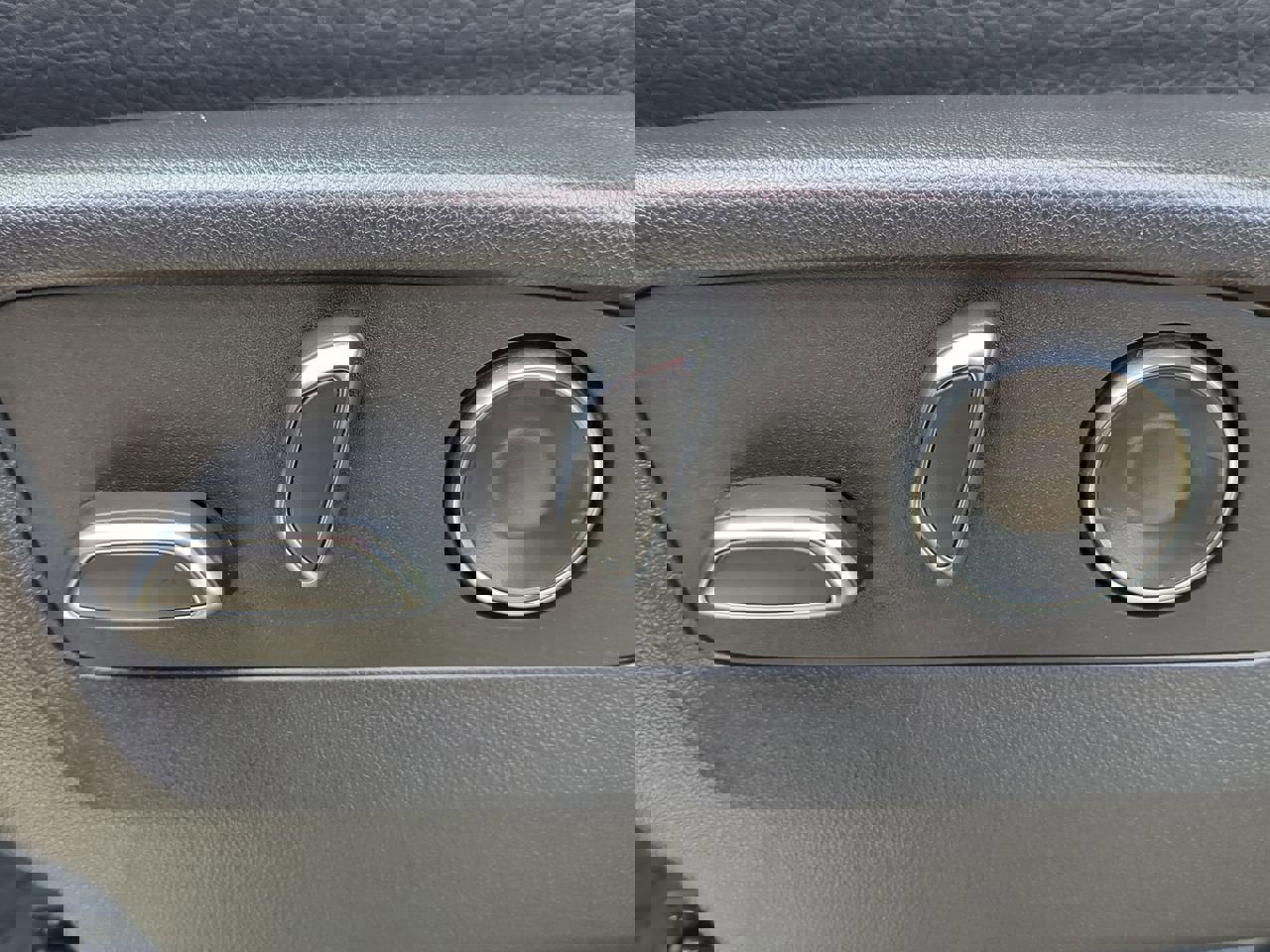 Used 2024 GMC Sierra 3500 Denali w/ Denali Reserve Package image 30