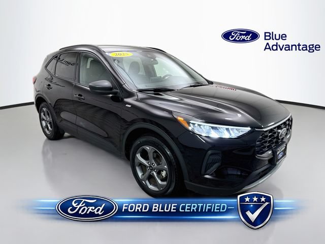 Certified 2025 Ford Escape ST-Line AWD/4WD image 1