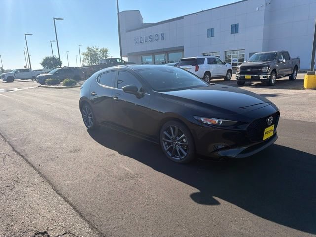 Used 2022 MAZDA MAZDA3 s AWD/4WD image 3