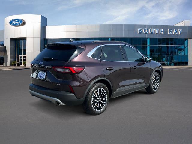 Certified 2023 Ford Escape SE w/ PHEV Premium Package FWD image 5