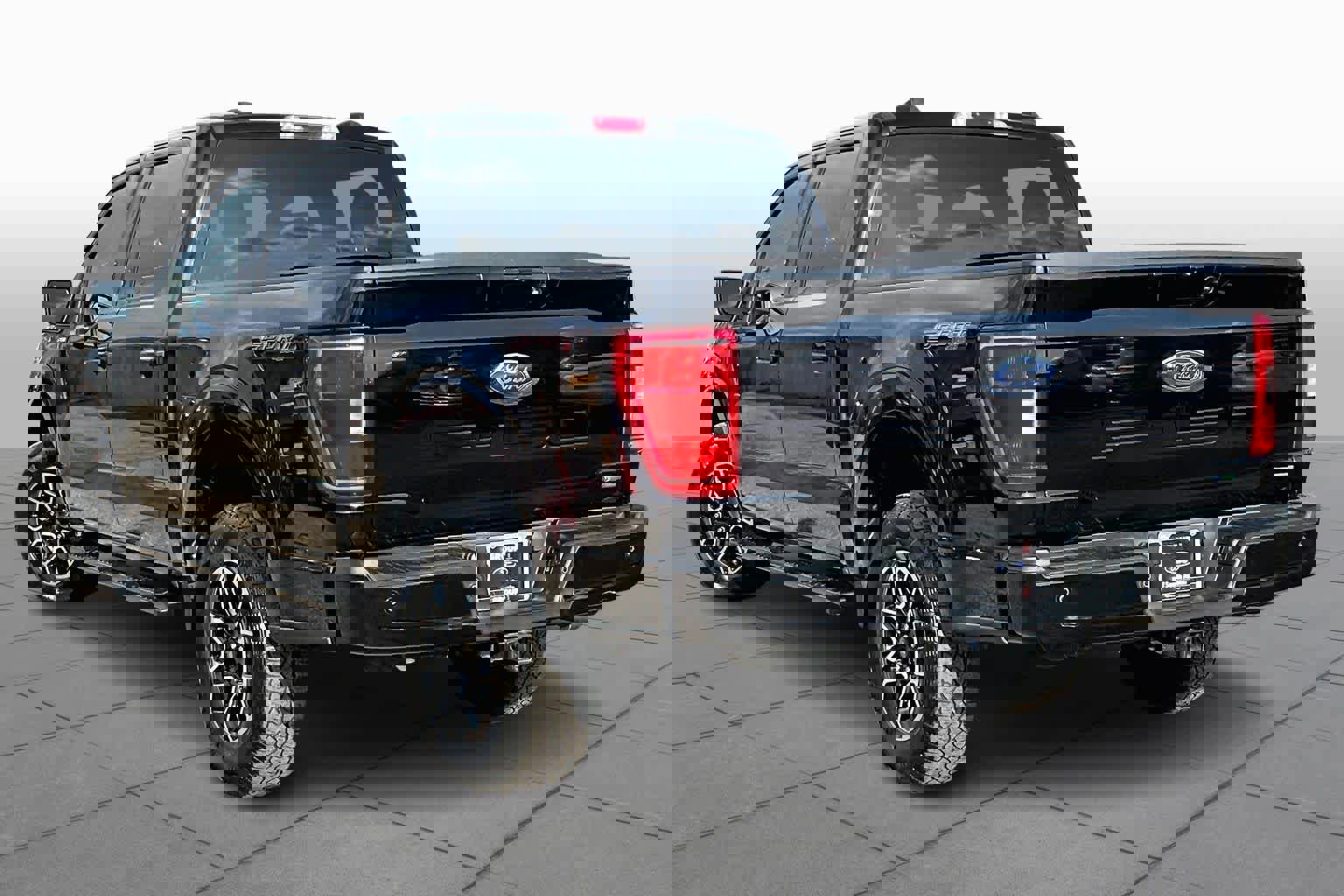 Certified 2023 Ford F150 XLT w/ Equipment Group 302A High image 4