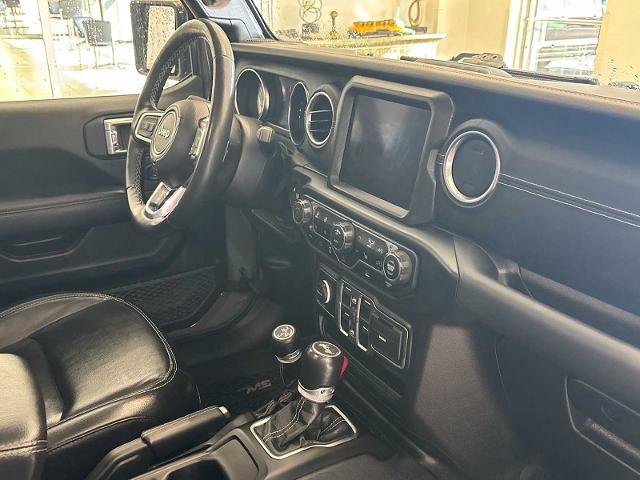 Used 2023 Jeep Wrangler Unlimited Sahara w/ Dual Top Group image 21