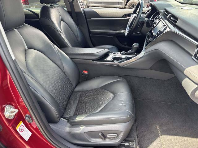 Used 2018 Toyota Camry XSE FWD image 11