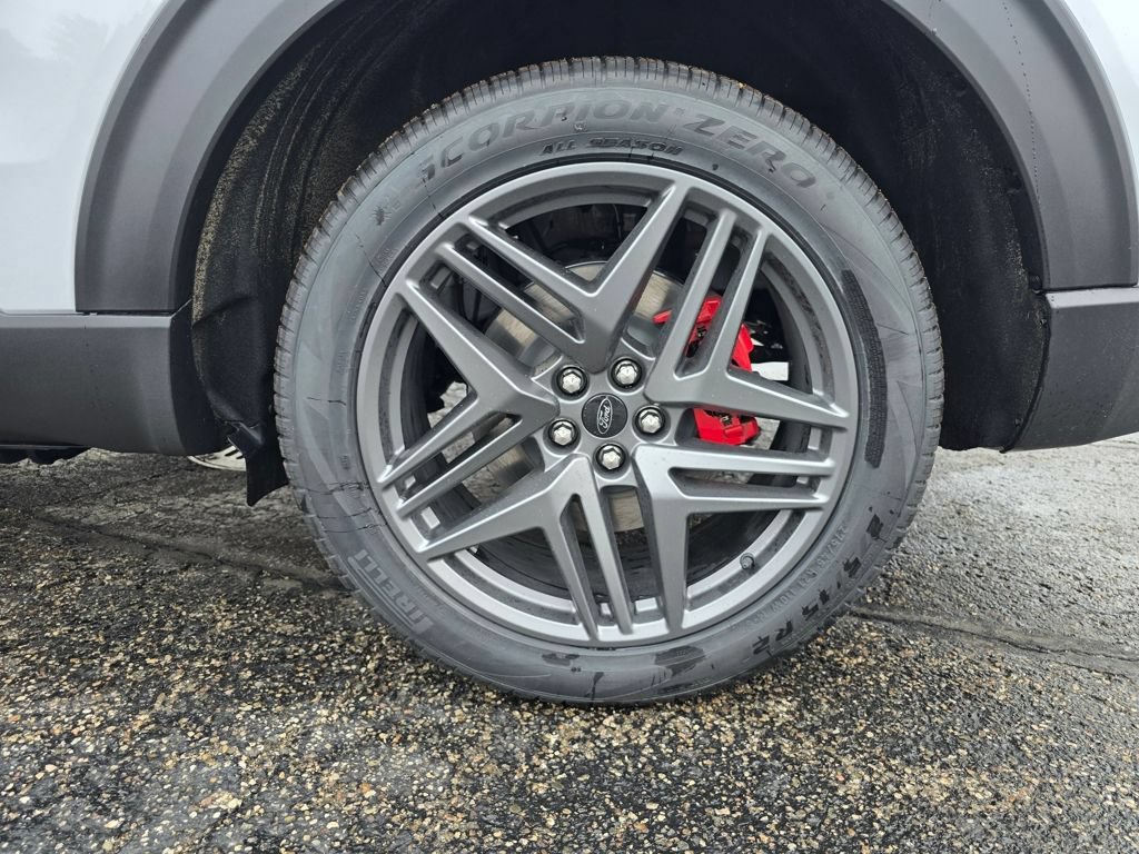 Certified 2026 Ford Explorer ST AWD/4WD image 27