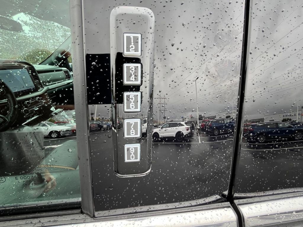 Certified 2022 Ford F150 Platinum w/ Equipment Group 701A High image 10