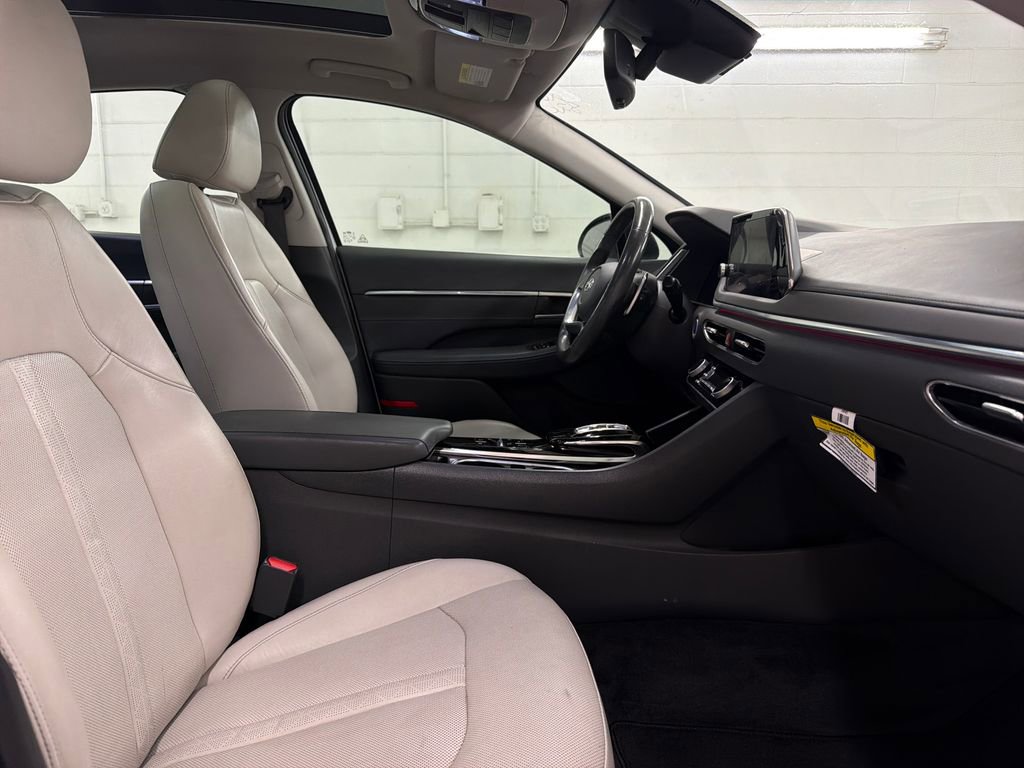 Used 2020 Hyundai Sonata Limited FWD image 31