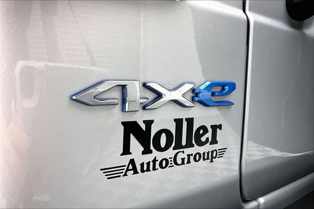 Used 2023 Jeep Wrangler Unlimited Sahara image 10