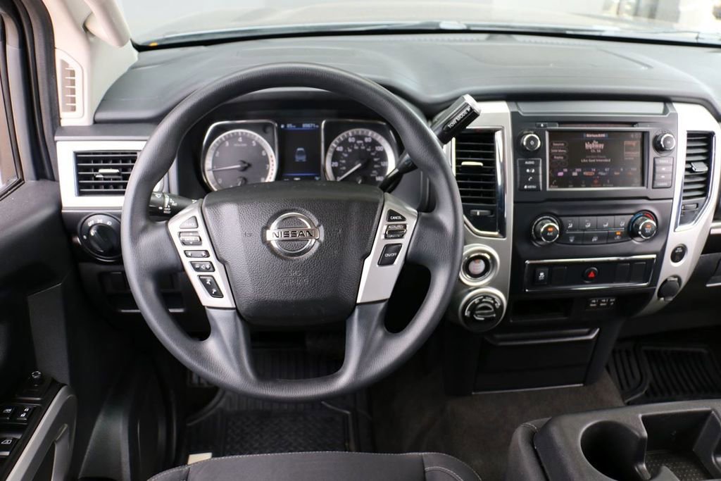 Used 2019 Nissan Titan SV AWD/4WD image 22
