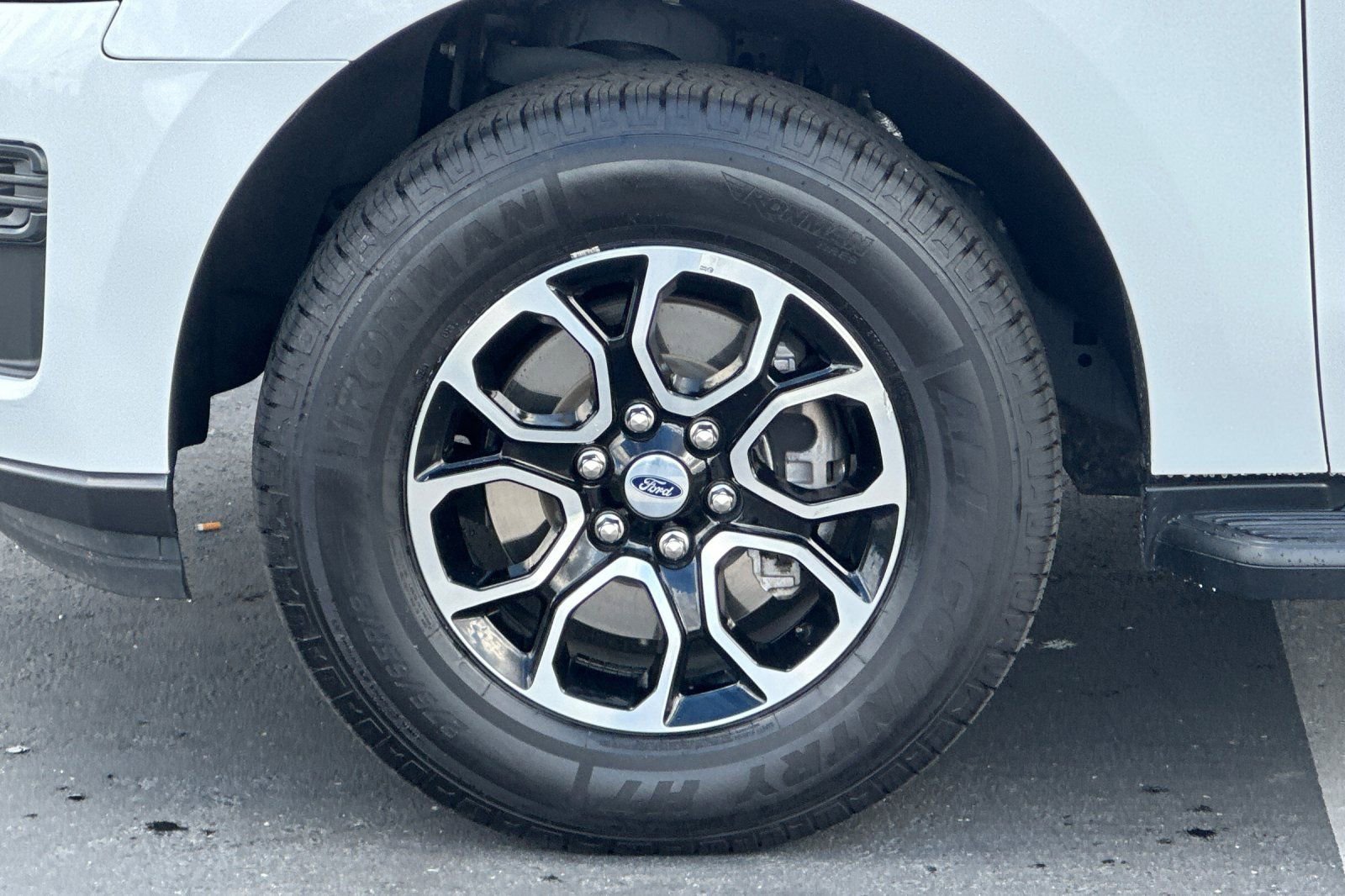 Certified 2024 Ford Expedition Max XLT image 26