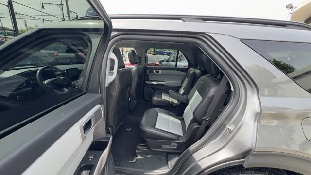 Certified 2023 Ford Explorer XLT w/ Equipment Group 202A AWD/4WD image 18