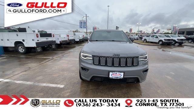 Used 2022 Jeep Grand Cherokee Laredo X AWD/4WD image 3