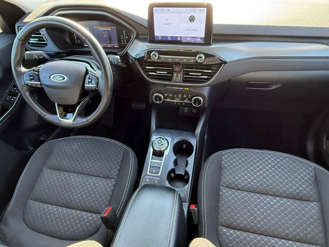 Certified 2023 Ford Escape Active AWD/4WD image 35