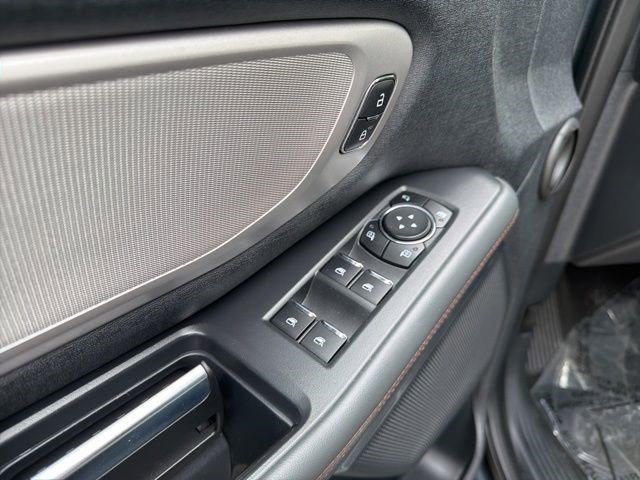 Certified 2025 Ford Expedition Active AWD/4WD image 17
