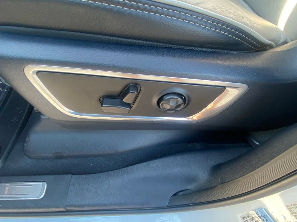 Used 2024 RAM 1500 Limited AWD/4WD image 10