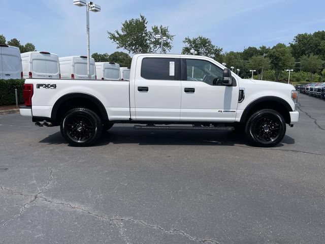 Certified 2022 Ford F250 XLT w/ Black Appearance Package AWD/4WD image 38