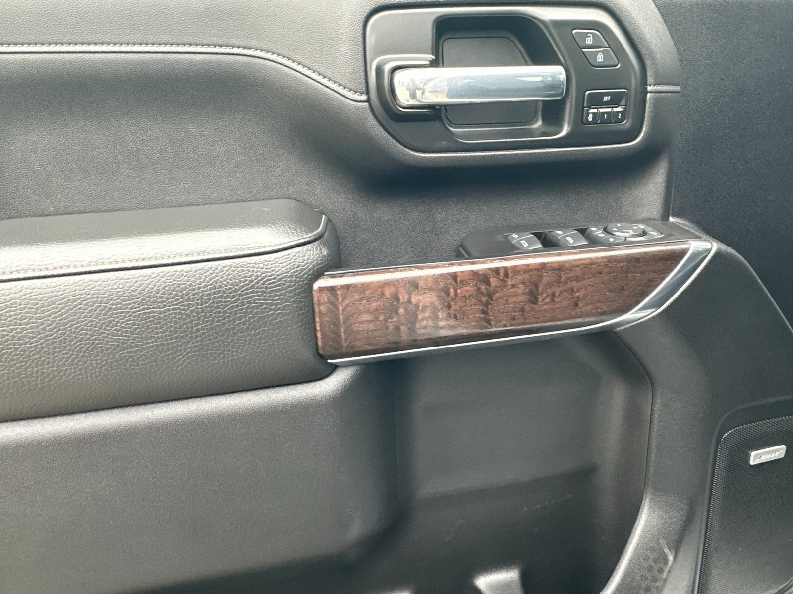 Used 2021 GMC Sierra 3500 Denali w/ Denali Ultimate Package image 11