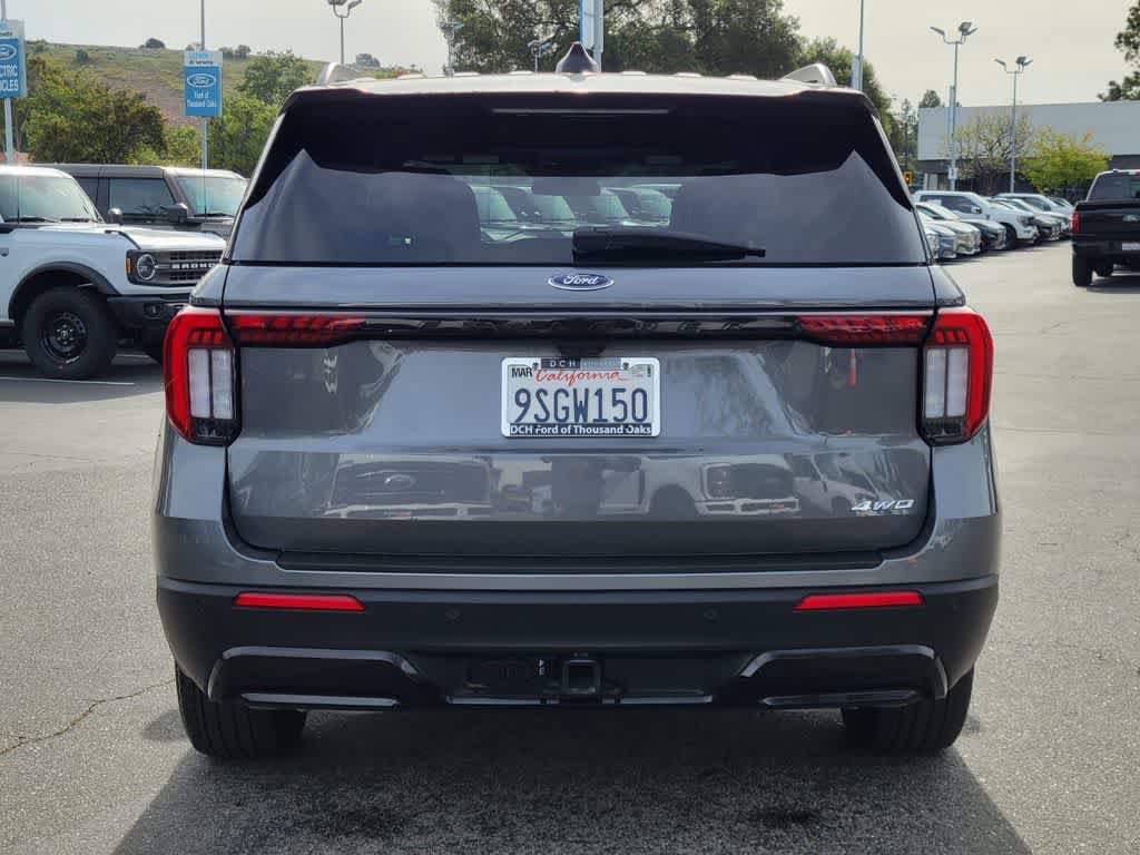 Certified 2025 Ford Explorer ST-Line AWD/4WD image 4