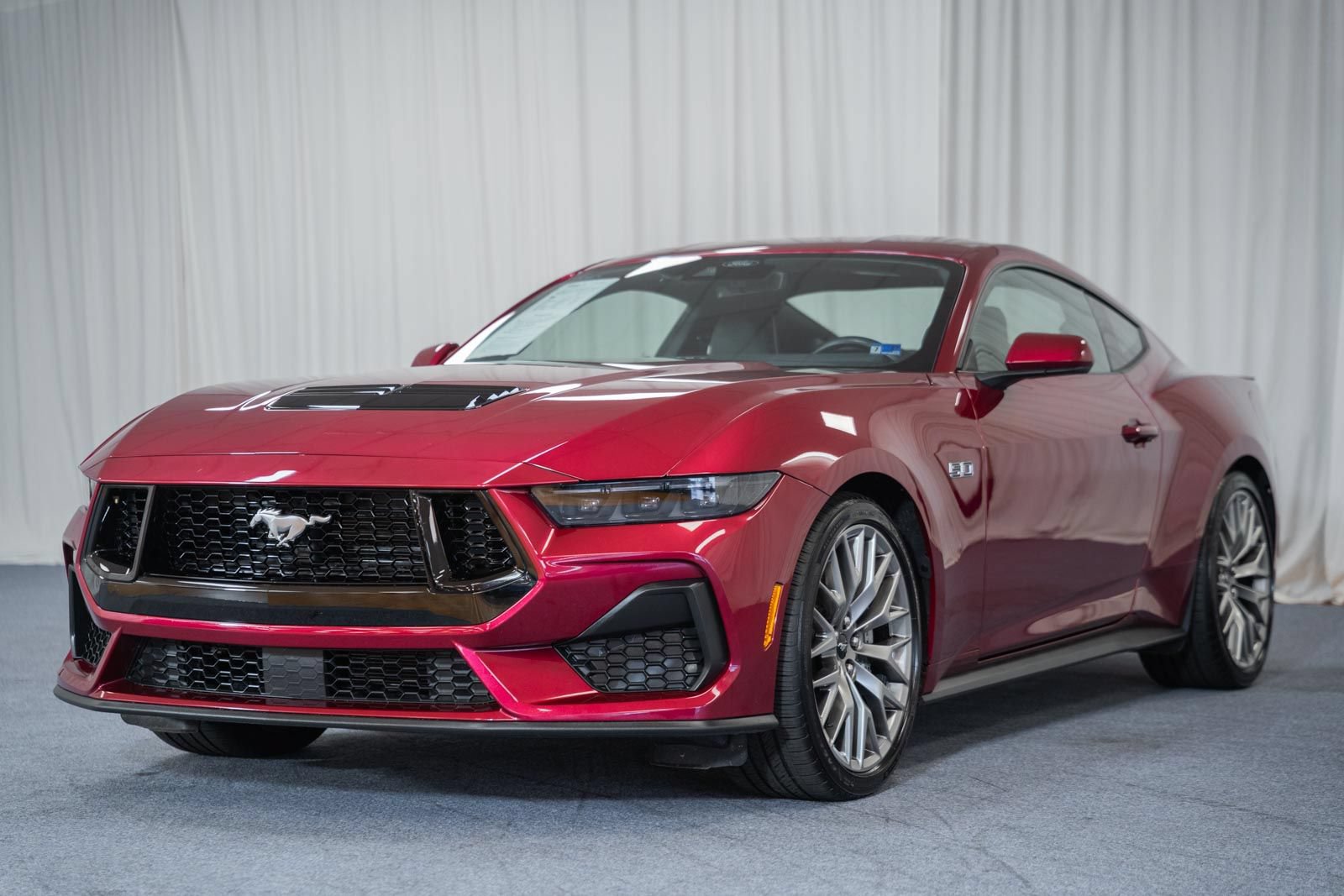 Certified 2025 Ford Mustang GT Premium RWD image 3
