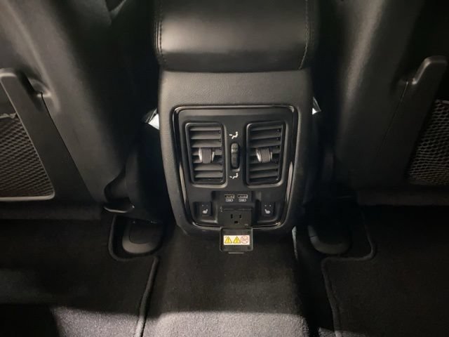 Used 2019 Dodge Durango GT w/ Blacktop Package AWD/4WD image 32