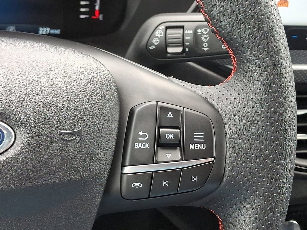Certified 2024 Ford Escape ST-Line w/ Tech Pack #1 AWD/4WD image 22