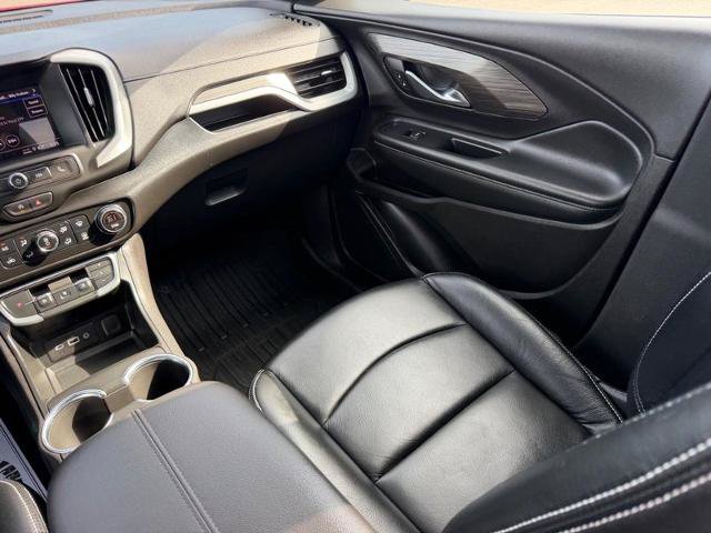 Used 2024 GMC Terrain SLE w/ Driver Convenience Package FWD image 18