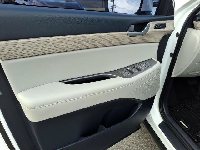 Used 2022 Hyundai Palisade SEL w/ 8P Bench Seat Package AWD/4WD image 8