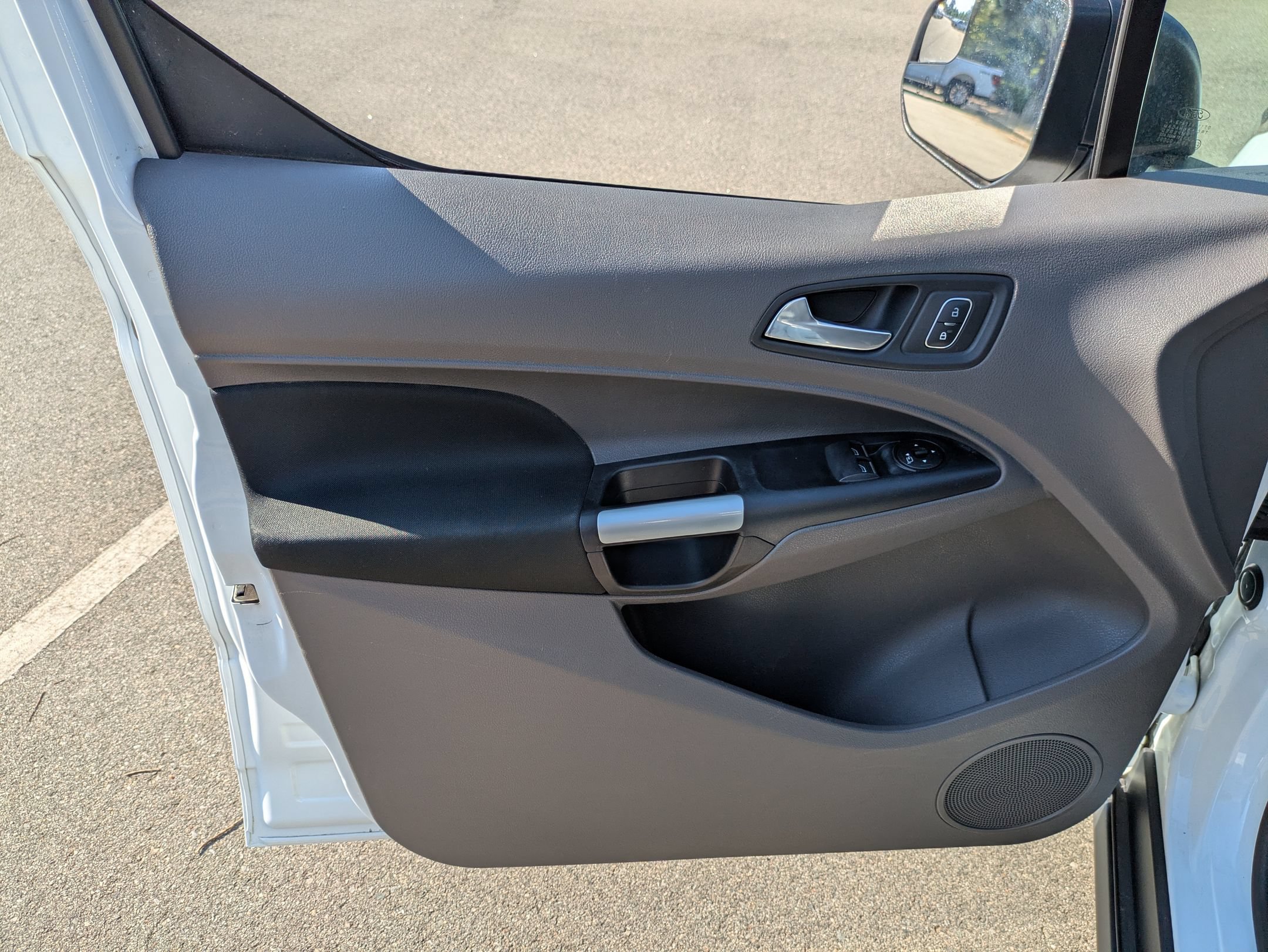 Certified 2023 Ford Transit Connect XLT FWD image 15