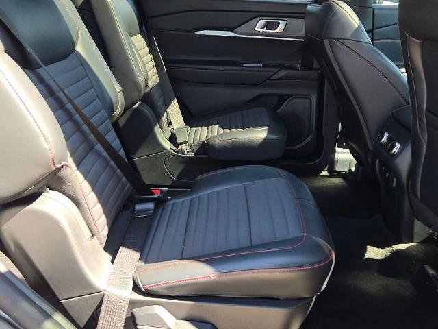 Certified 2025 Ford Explorer ST-Line w/ Premium Package image 9