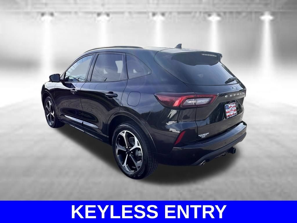 Certified 2023 Ford Escape ST-Line Select w/ Tech Pack #2 AWD/4WD image 7