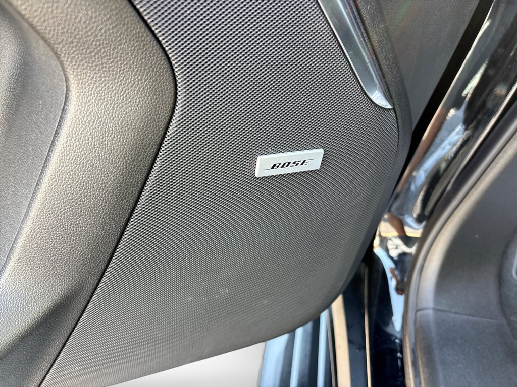 Used 2025 Chevrolet Tahoe High Country AWD/4WD image 29