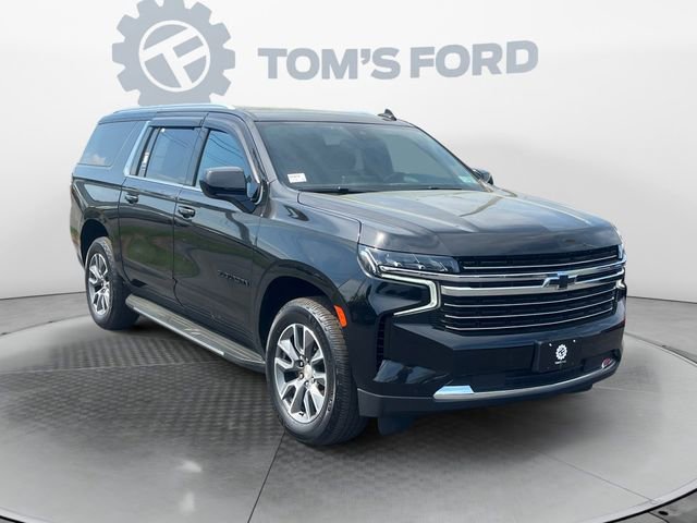 Used 2024 Chevrolet Suburban LT AWD/4WD image 8