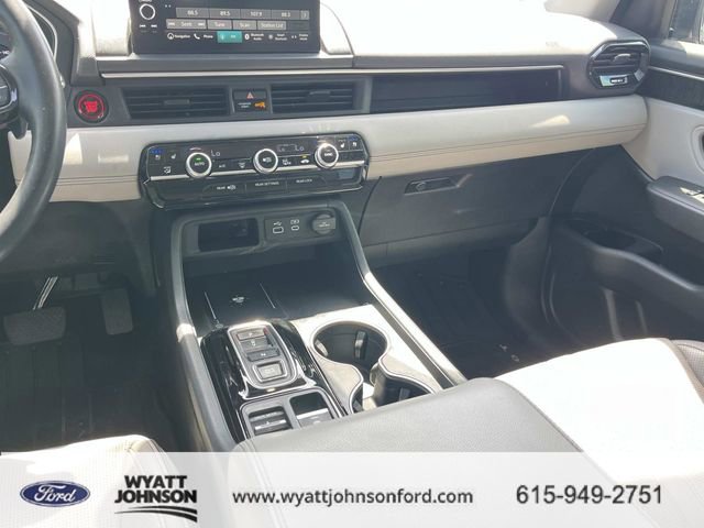 Used 2023 Honda Pilot Elite image 18