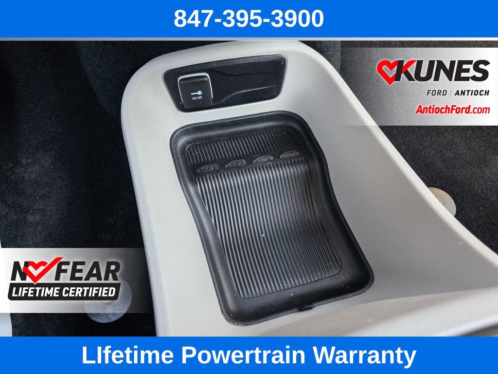 Used 2024 Chrysler Pacifica Touring-L FWD image 62