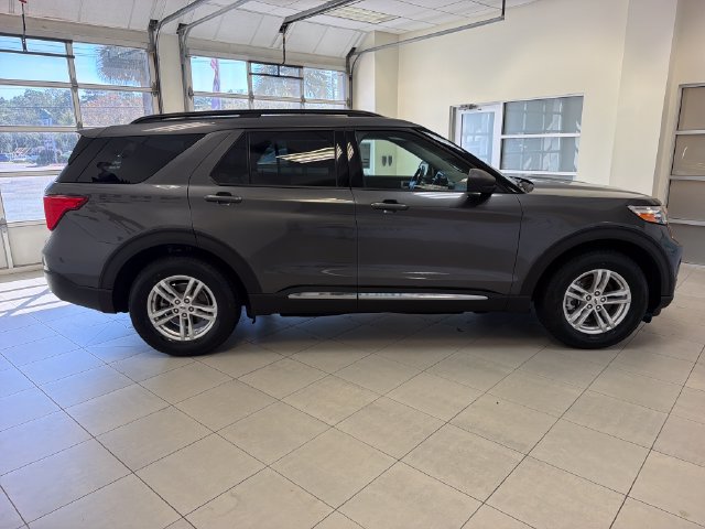 Certified 2020 Ford Explorer XLT w/ Equipment Group 202A AWD/4WD image 9