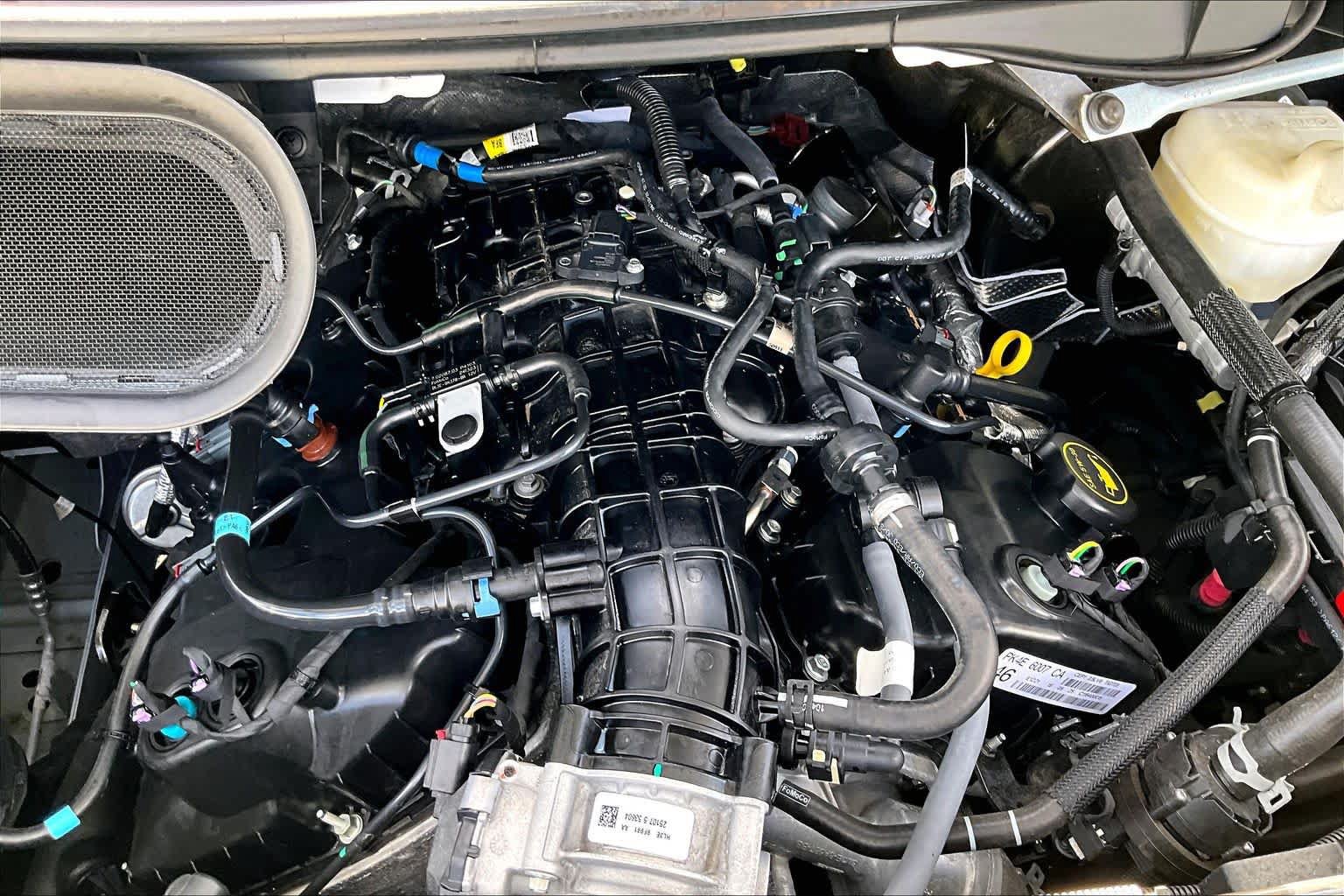 Certified 2025 Ford Transit 250 148 Medium Roof Extended AWD image 33