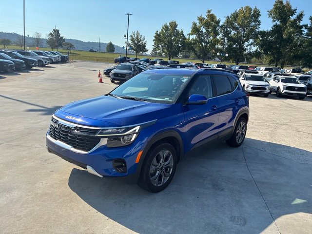Used 2024 Kia Seltos S FWD image 2