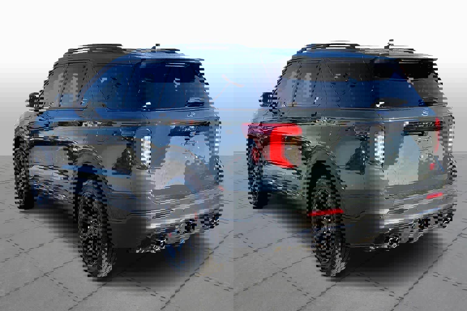 Certified 2024 Ford Explorer ST w/ Equipment Group 401A image 4