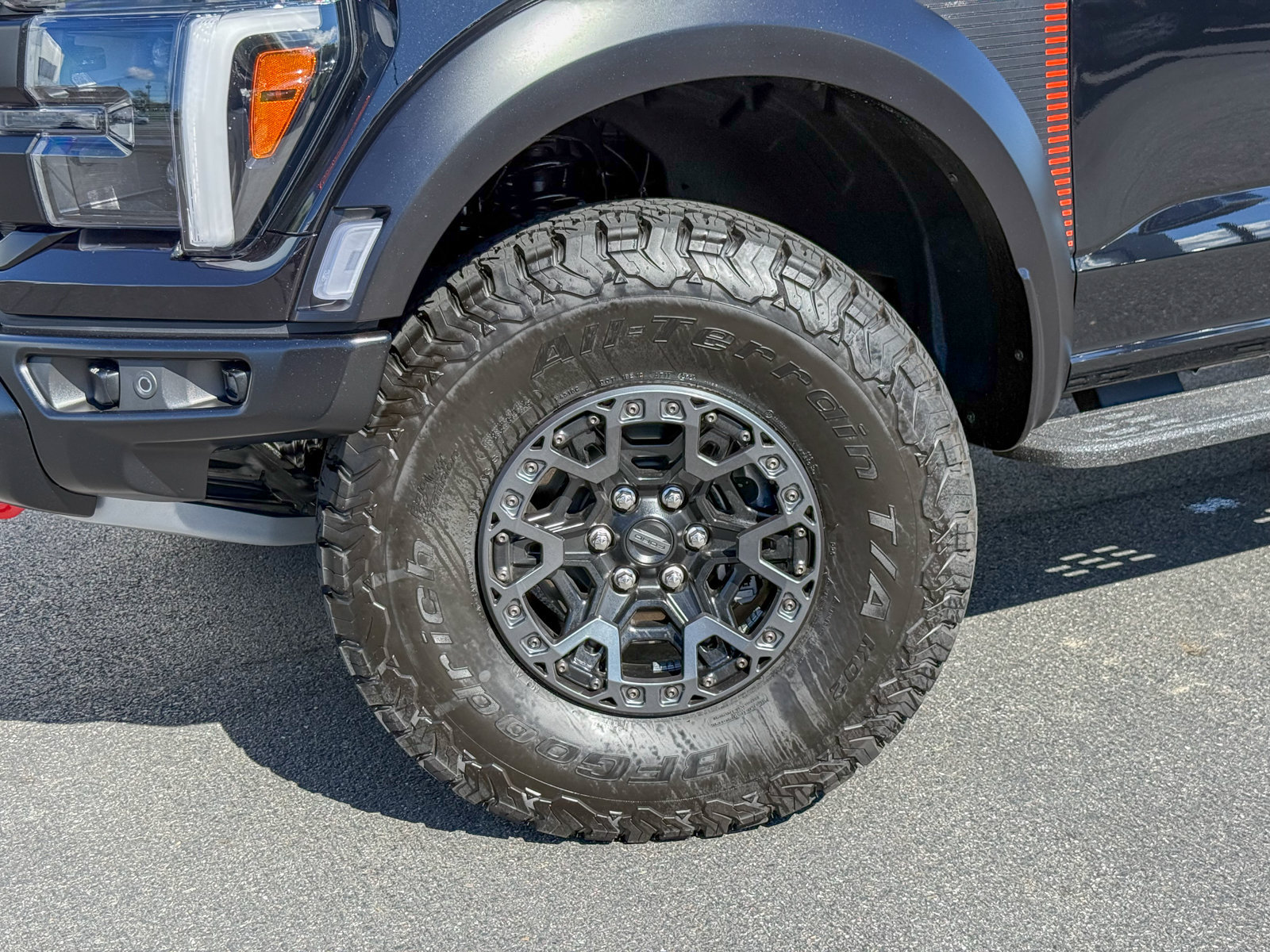 Certified 2026 Ford F150 Raptor w/ Equipment Group 803A Raptor R AWD/4WD image 9
