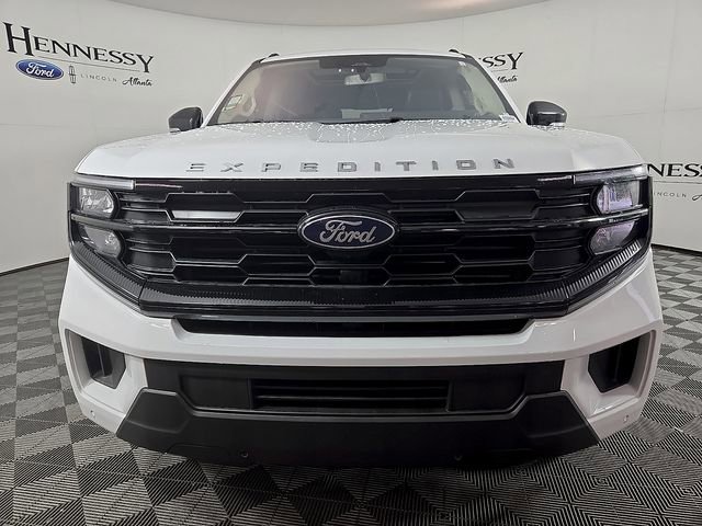 Certified 2025 Ford Expedition Active AWD/4WD image 3