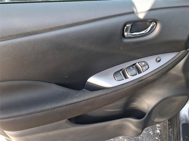 Used 2023 Nissan Leaf S image 13