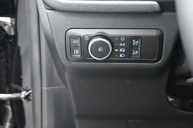 Certified 2026 Ford Escape SE w/ PHEV Premium Package FWD image 11