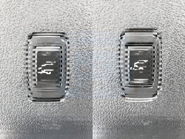 Used 2021 Chevrolet Suburban LT image 26