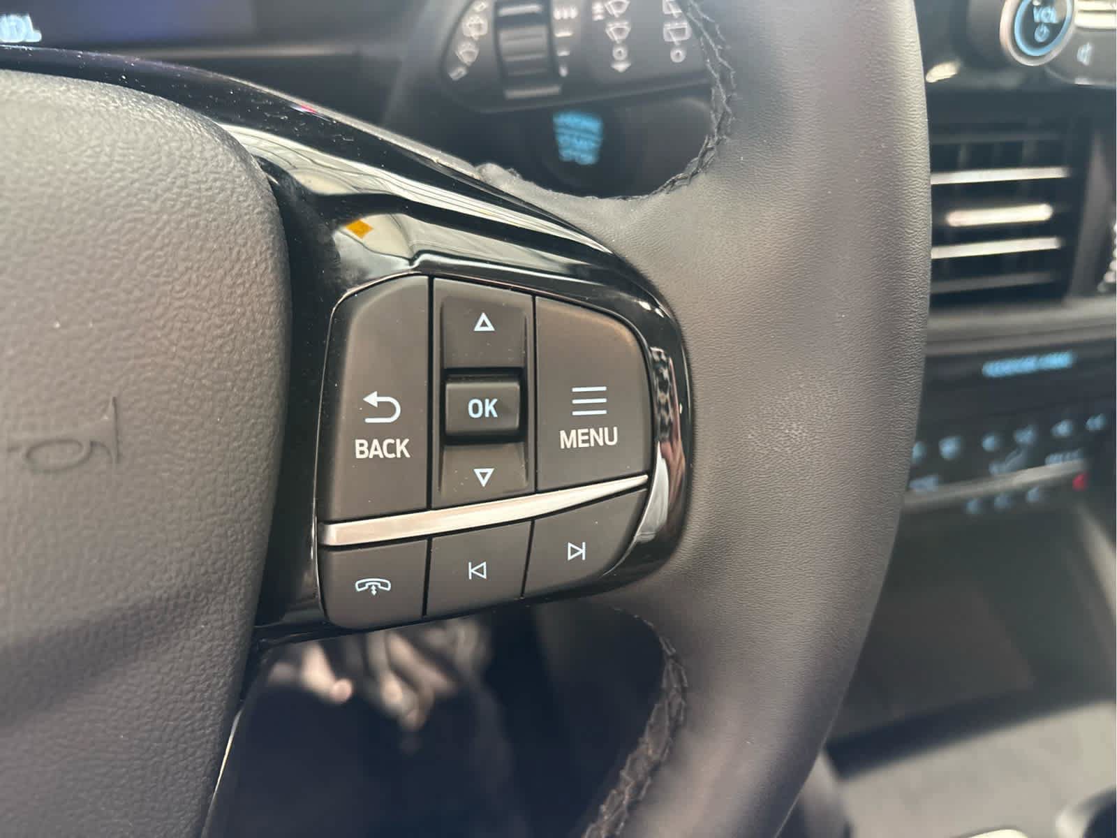 Certified 2024 Ford Escape Active AWD/4WD image 14