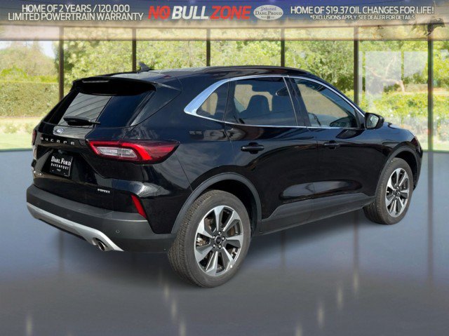 Certified 2025 Ford Escape Platinum AWD/4WD image 5