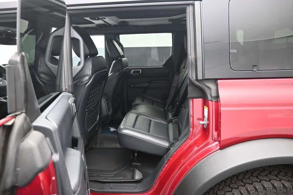 Certified 2025 Ford Bronco Badlands AWD/4WD image 17