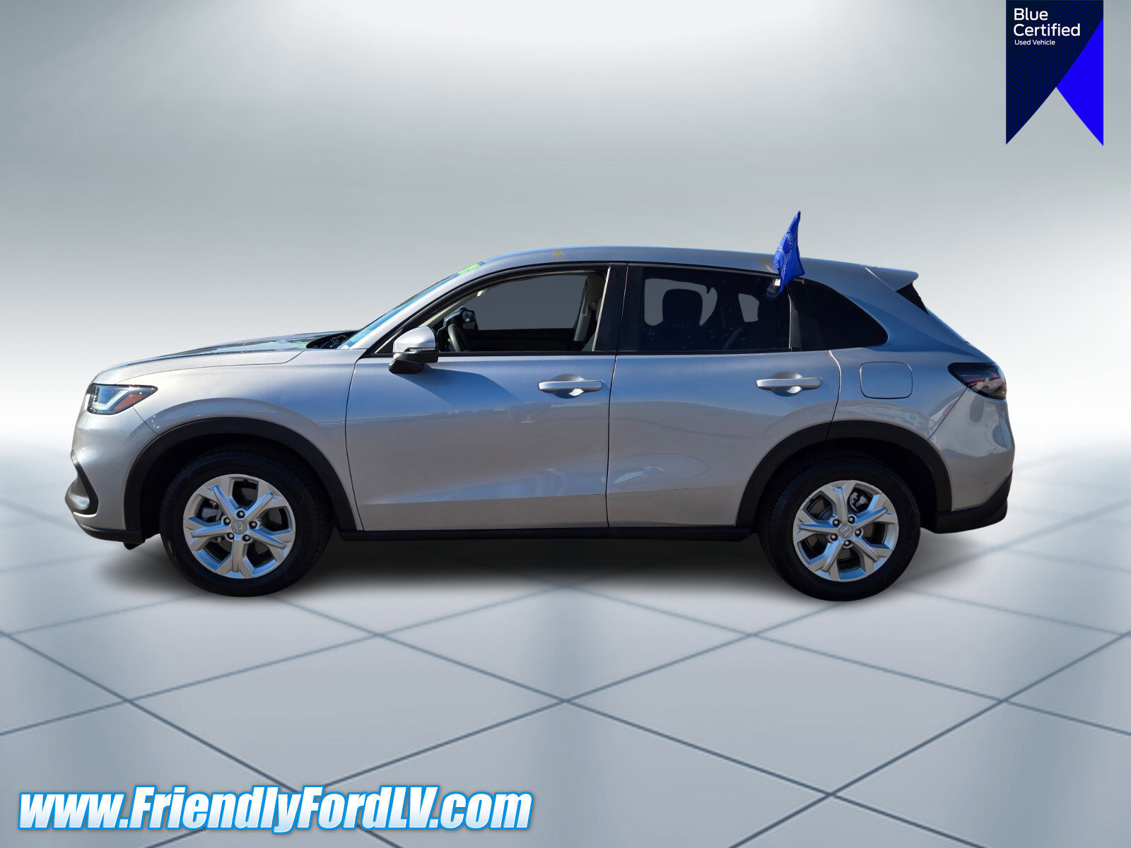 Used 2023 Honda HR-V LX image 2