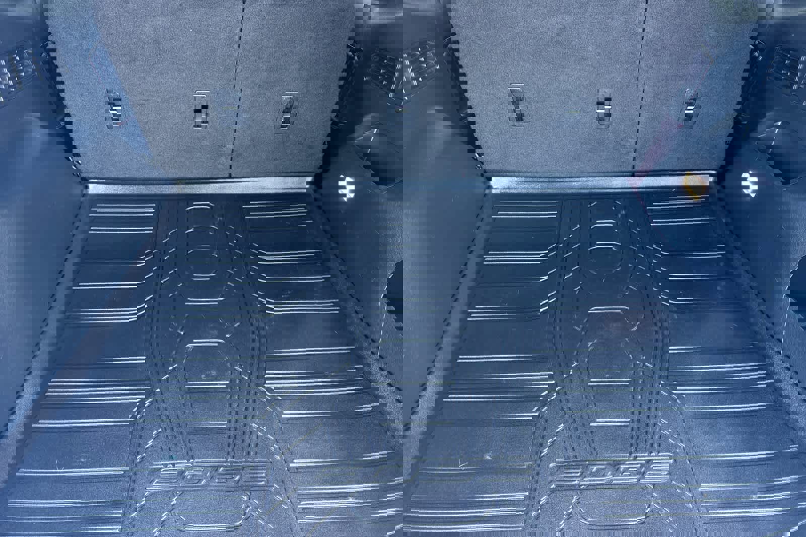 Certified 2021 Ford Edge ST-Line w/ Class II Trailer Tow Package image 15