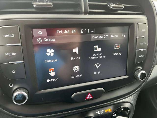 Used 2025 Kia Soul LX w/ LX Technology Package FWD image 22