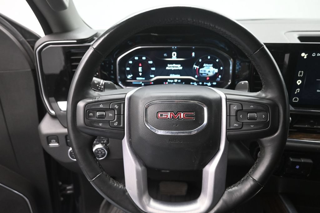 Used 2023 GMC Sierra 1500 Elevation w/ Elevation Premium Package AWD/4WD image 3