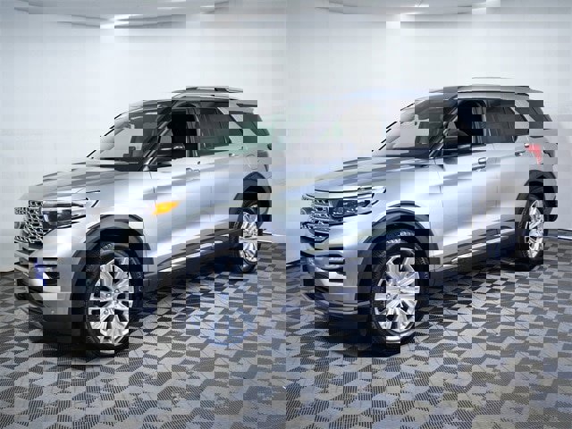 Certified 2023 Ford Explorer Limited w/ Limited Technology Package image 5